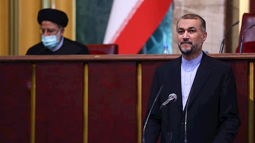 Iranpress: FM briefs Iranian assembly of experts, stresses nuclear red lines never to be crossed