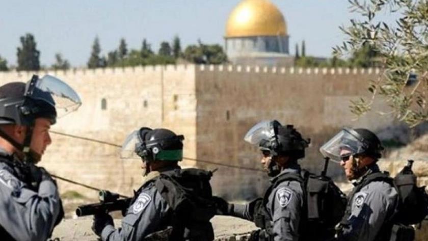 Iranpress: Israel detains director of Al-Aqsa Mosque