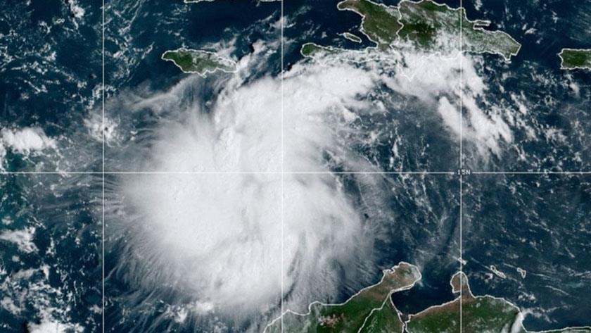 Iranpress: US Florida declares emergency as Tropical Storm Ian strengthens