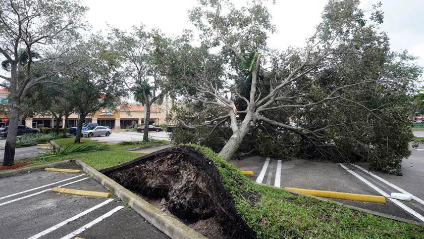 Iranpress: Hurricane Ian nears Category 5 strength as it heads to Florida
