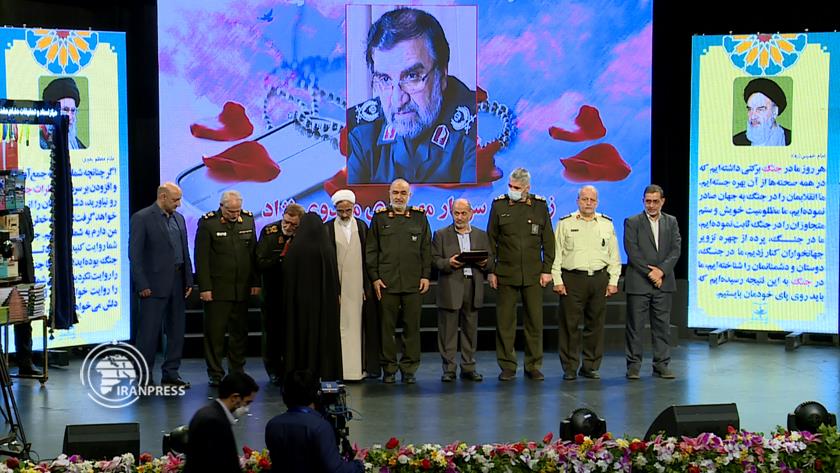 Iranpress: Iran records oral history of 400 commanders of Holy Defense