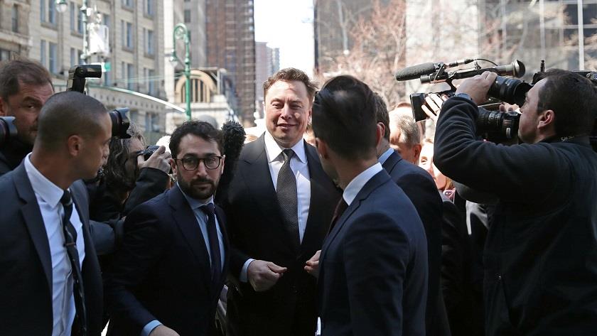 Iranpress: Elon Musk proceeds buying Twitter for originally agreed $44bn