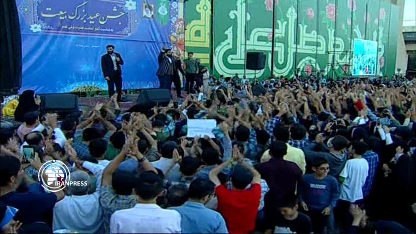 Iranpress: Ceremony underway in Tehran to announce allegiance to Imam Mahdi
