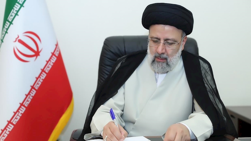 Iranpress: Iranian president congratulates new Iraqi counterpart