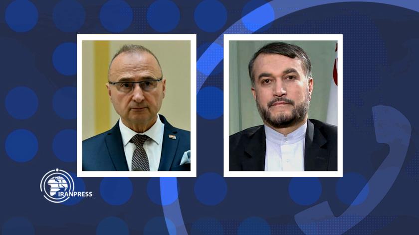 Iranpress: Iranian and Croatian FMs hold telephone consultations