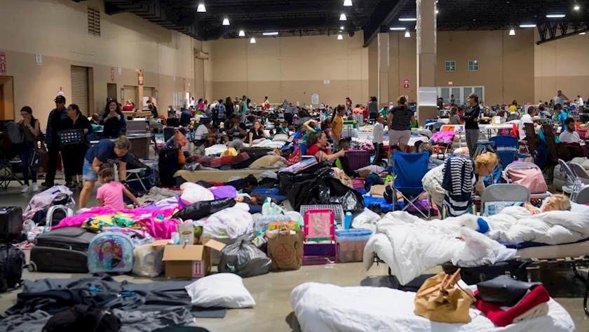 Iranpress: Weeks after hurricane Ian, hundreds of Floridians remain homeless