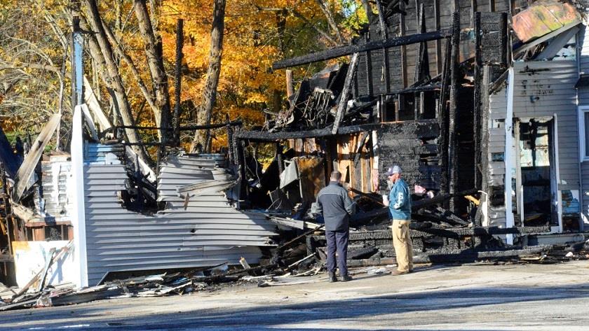 Iranpress: Plane crash leaves 2 dead in New Hampshire, US