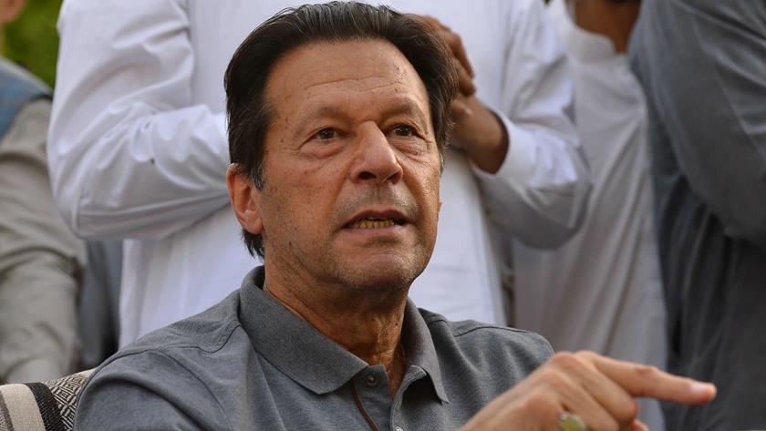 Iranpress: Imran Khan faces 