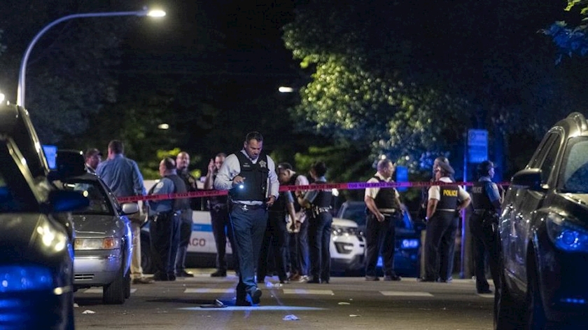 Iranpress: 3 killed, 2 others injured in Chicago street racing shooting