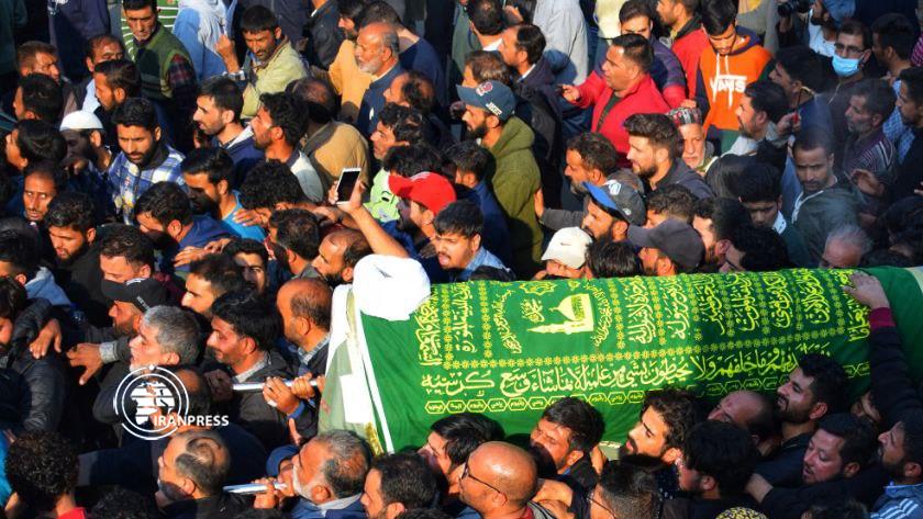 Iranpress: Prominent Kashmiri Shia scholar passes away