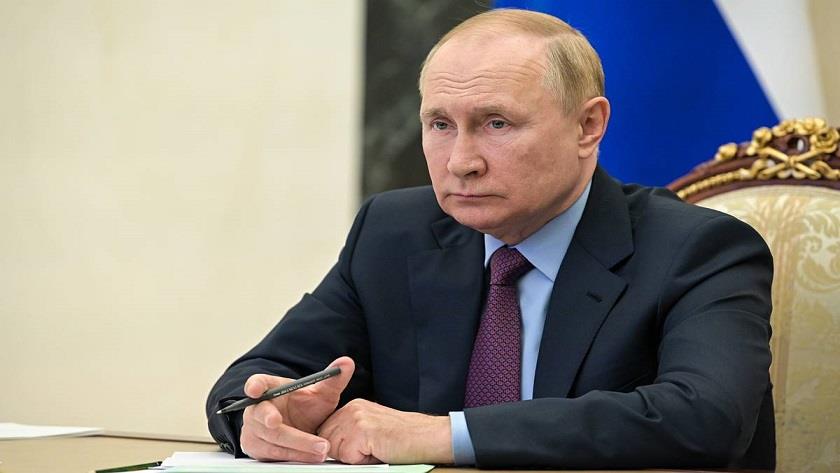 Iranpress: Putin warns of danger of Ukraine’s black market weapons sales