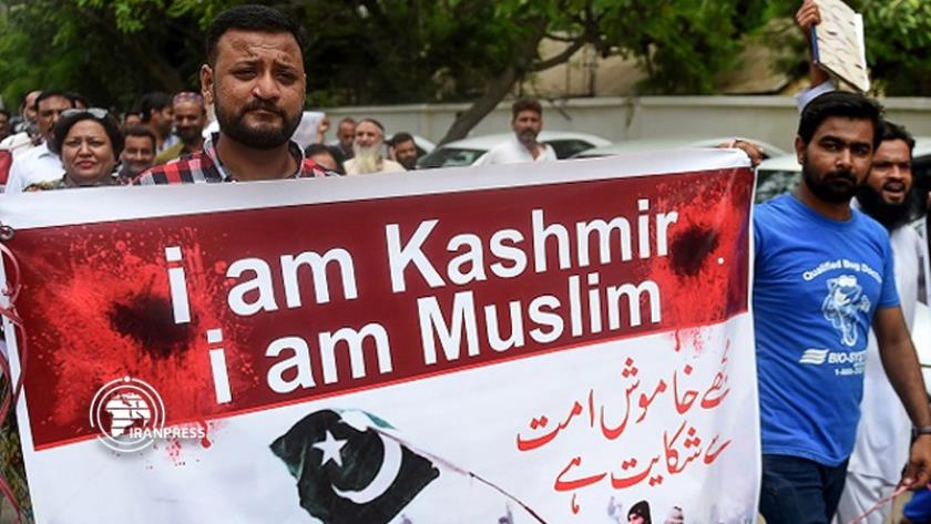 Iranpress: Commemorating Keshmir black day in Pakistan embassy