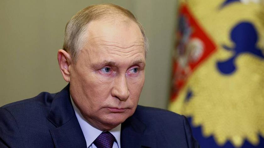 Iranpress: Putin condoles Raisi over Shiraz terrorist attack 