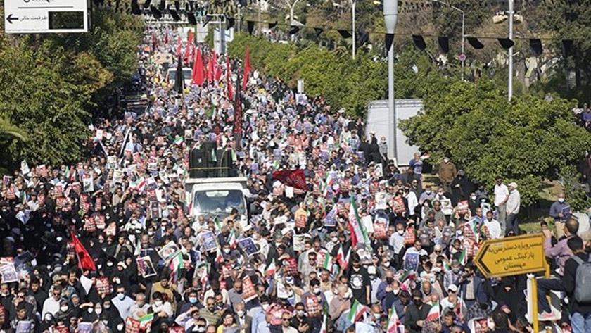 Iranpress: Iranians bid farewell to martyrs of Shiraz terrorist attack