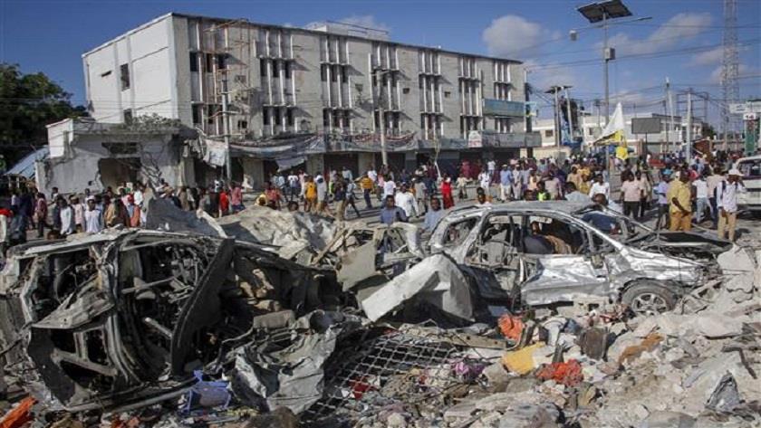 Iranpress: Somalia: Car bombs at busy market intersection kills at least 100