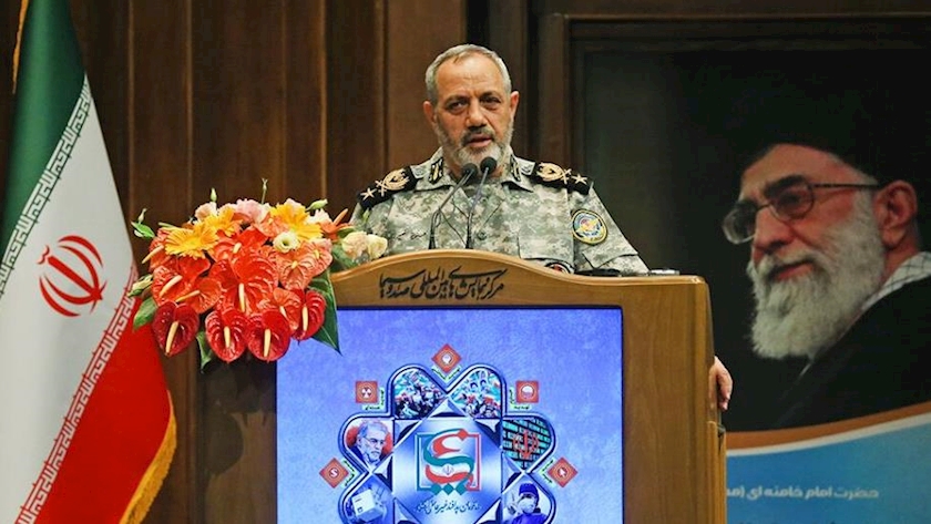 Iranpress: Top Commander: Enemies fail to thrash threats against Iran