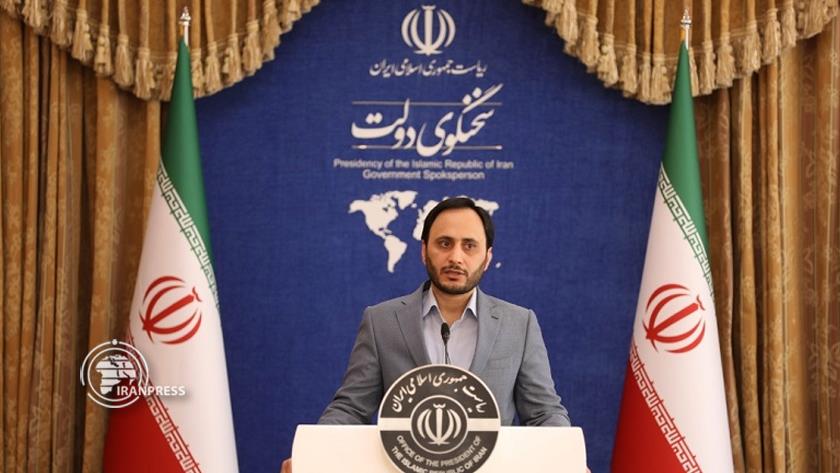 Iranpress: Iranian govt. spox announces self-sufficiency in production of 500 products