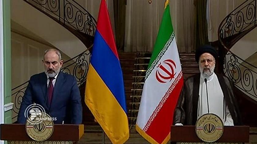 Iranpress: Raisi calls for development of relations between Tehran, Yerevan