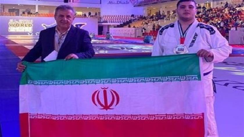 Iranpress: Iranian Jiu-Jitsu fighter clinches silver in world championship