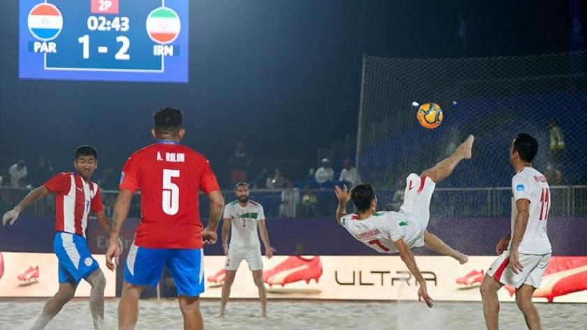 Iranpress: Iranian beach soccer team beats Paraguay in 2022 games