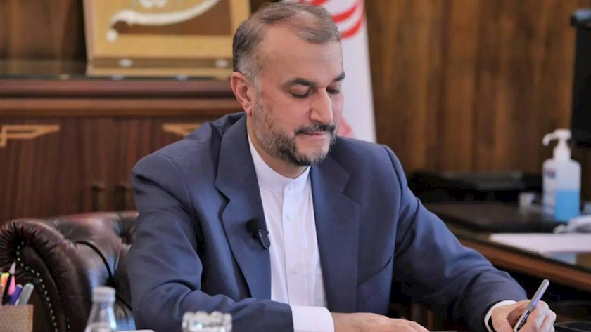 Iranpress: Iran FM praises UN for condemning Shiraz terrorist attack