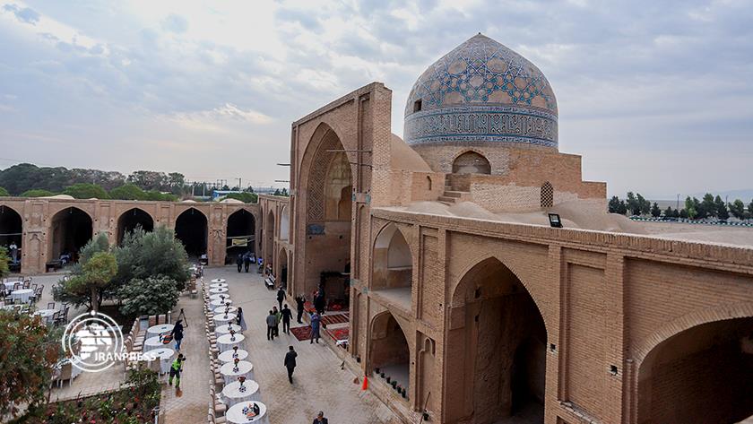 Iranpress: Saveh Jame Mosque; beauty of Iranian art 