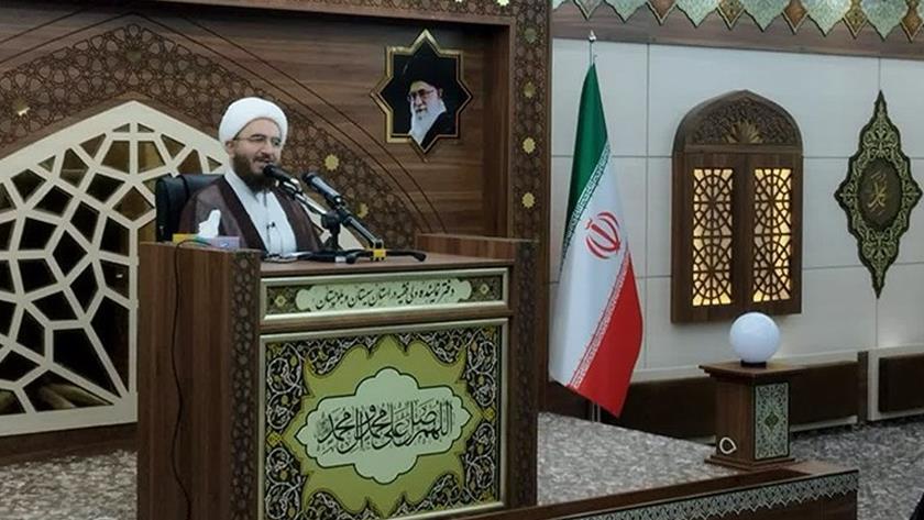 Iranpress: Enemies can never separate Sistan and Baluchestan province: Leader