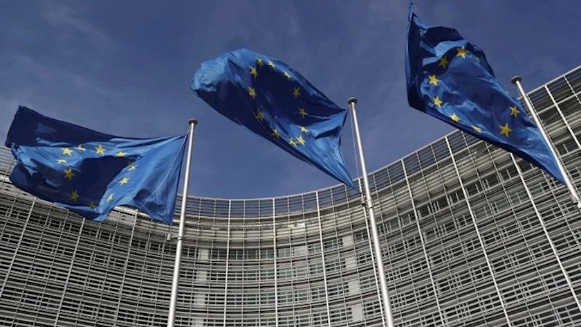 Iranpress: EU sanctions 29 Iranian officials, three institutions