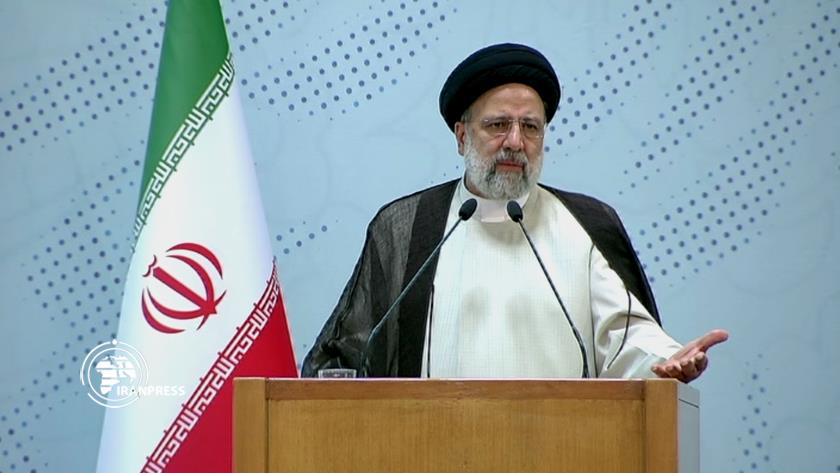 Iranpress: Enemy seeks to create despair among Iranians: Raisi