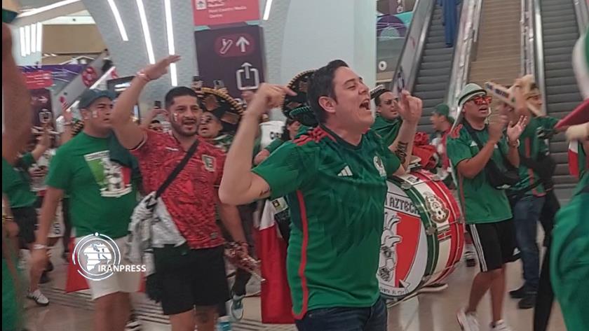 Iranpress: Mexican World Cup fans get ready for unique cheers and stadium waves