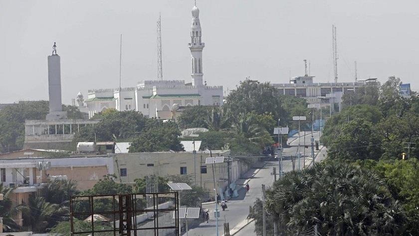 Iranpress: Al-Shabab attacks a hotel in Mogadishu used by Somali officials