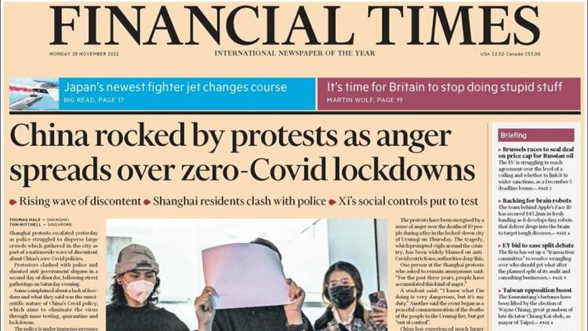 Iranpress: World Newspapers: China locked by protesters over Zero-Covid lockdown