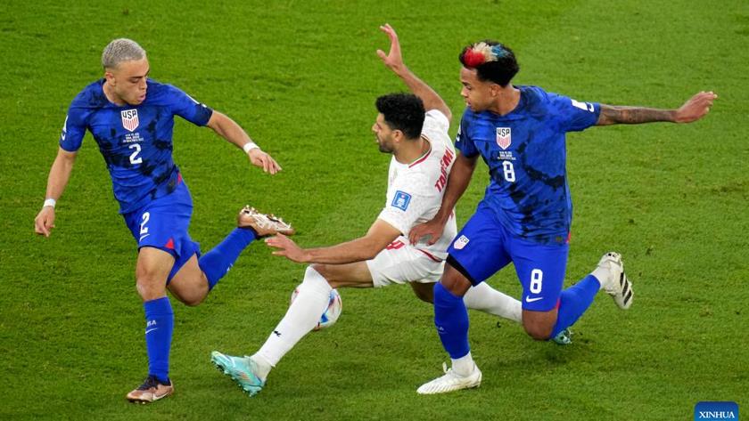 Iranpress: Netherlands, Senegal, England, US advance to last-16 