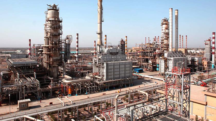 Iranpress: Abadan refinery to launch largest distillation unit in West Asia