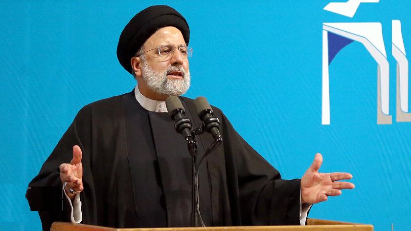 Iranpress: Raisi: Enemy creates chaos, prevents economic progress