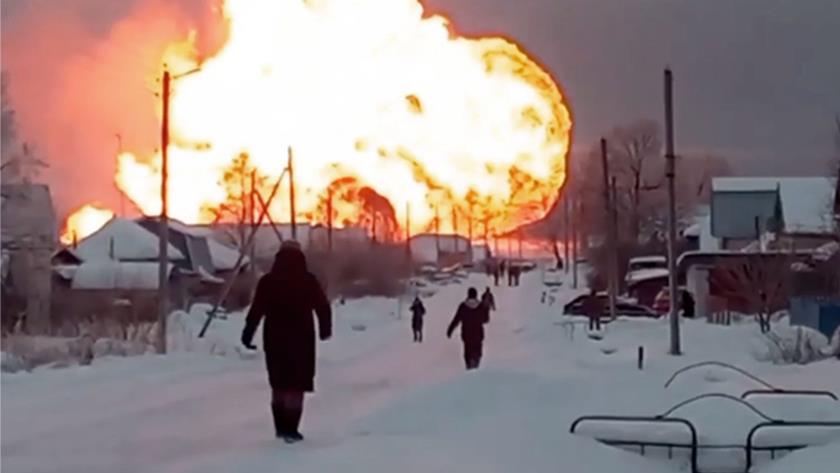 Iranpress: Footage shows Russia-Ukraine gas export pipeline on fire
