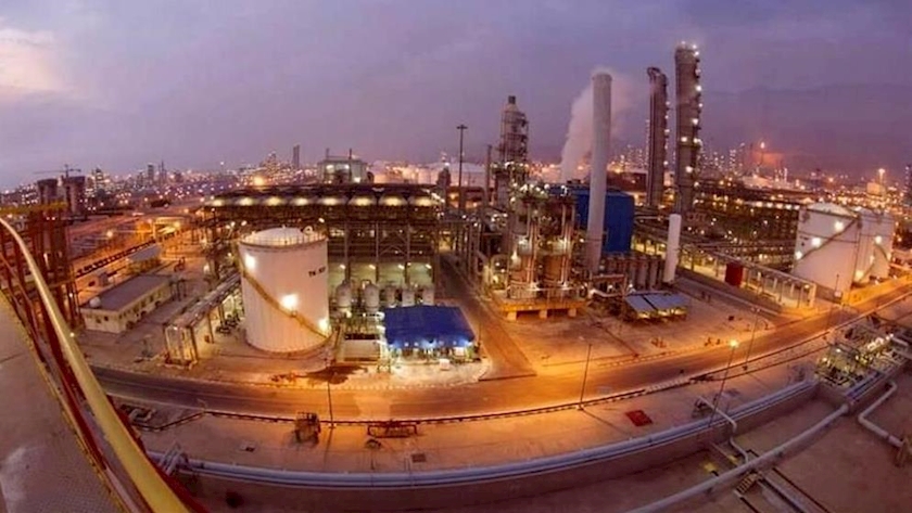 Iranpress: Iranian researchers advance petrochemical technique