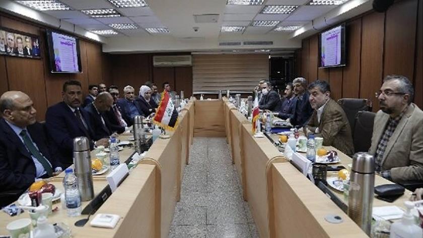 Iranpress: Iran to open medical university in Iraq