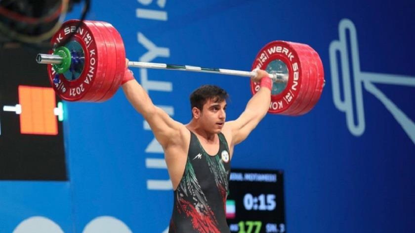 Iranpress:  Iranian weightlifter stands first in world ranking