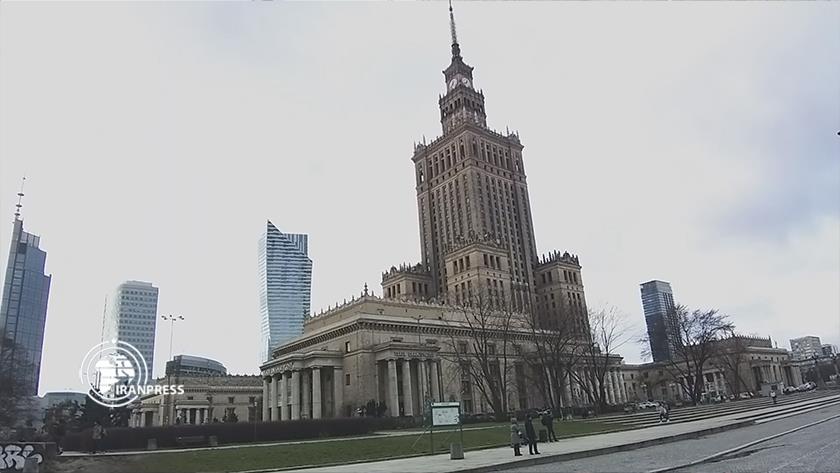 Iranpress: Warsaw; city of old, historical churches
