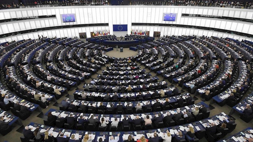 Iranpress: Mainstream Media in EU is not Independent: EU MP
