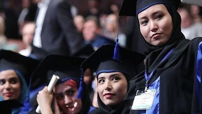 Iranpress: Iran universities ready to admit Afghan female students