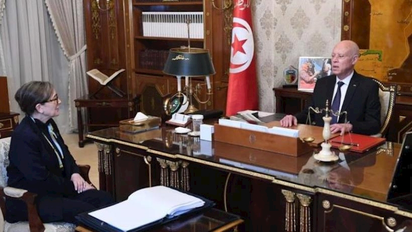 Iranpress: Tunisian president sacks trade minister