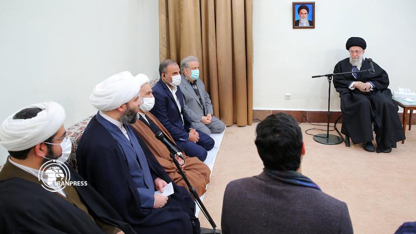 Iranpress: Leader emphasises on developing cultural products based on new ideas