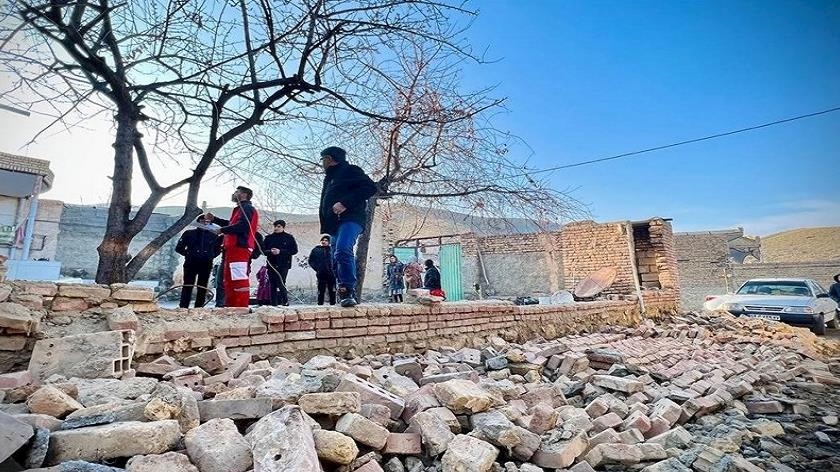 Iranpress: 5,4 magnitude earthquake leaves 200 injured in West Azerbaijan province of Iran