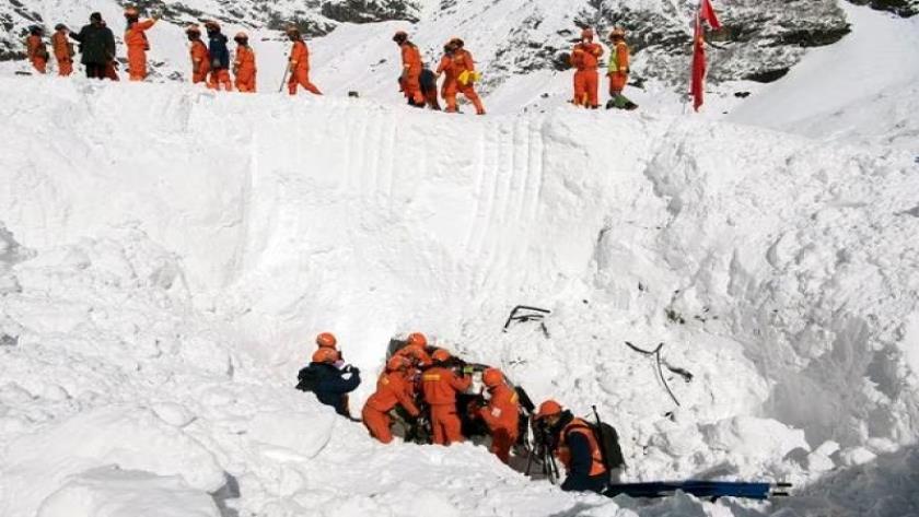 Iranpress: 28 people were killed in an avalanche in Tibet 