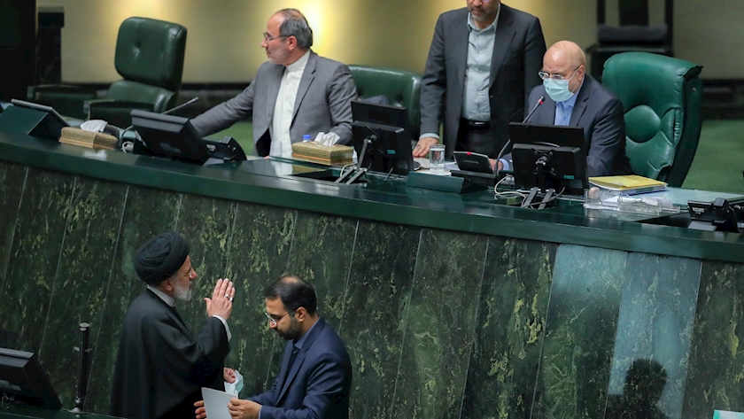 Iranpress: Iran’s parliament passes generalities of budget bill for next fiscal year