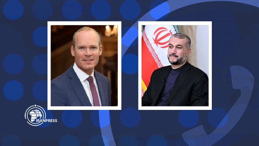 Iranpress: Iran, Ireland FMs confer on bilateral issues via phone call