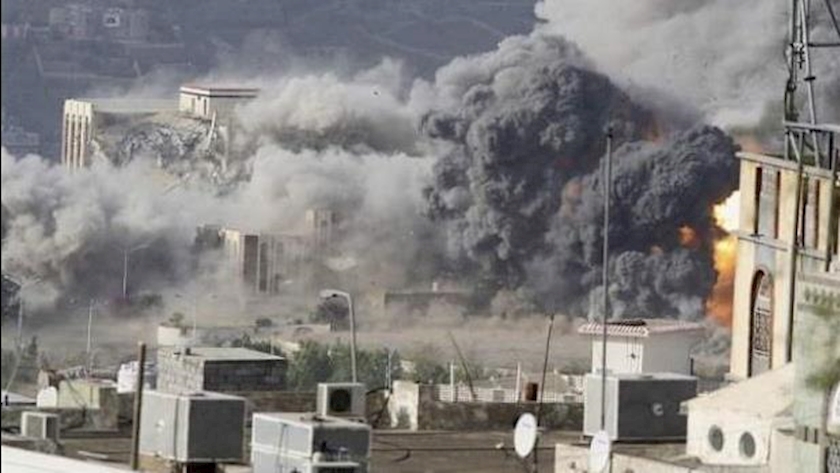Iranpress: Yemen; Ammo store explosions leaves 1 dead, several injured