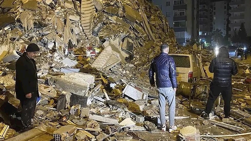 Iranpress: 284 killed, 2300 injured so far in Türkiye deadly quake